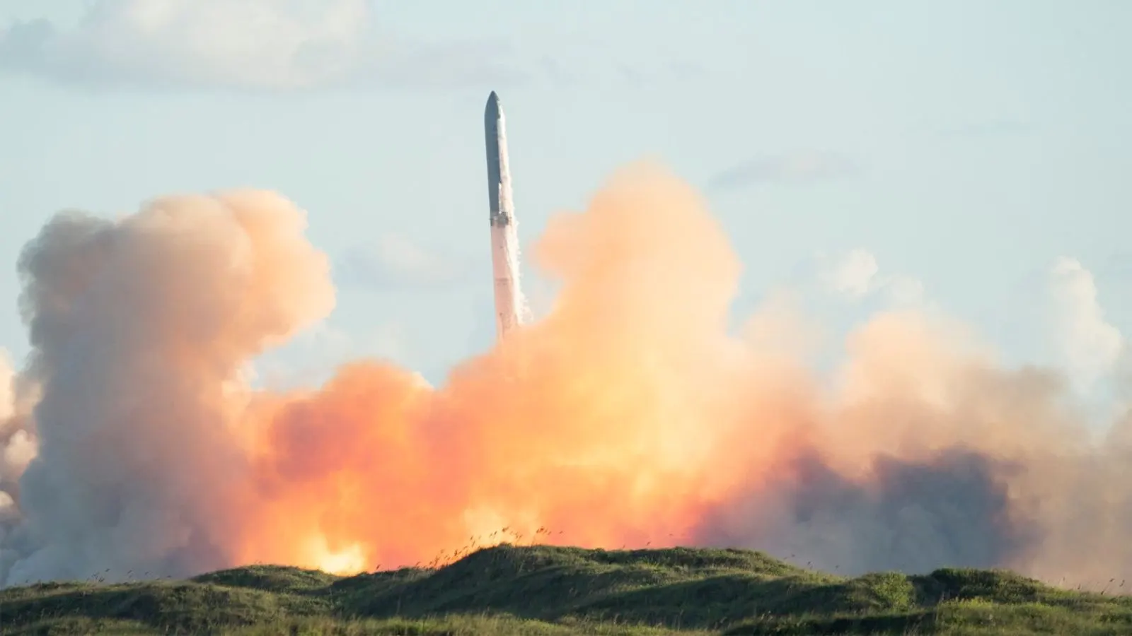 SpaceX Prepares 14th Starship Flight With V3 Satellites