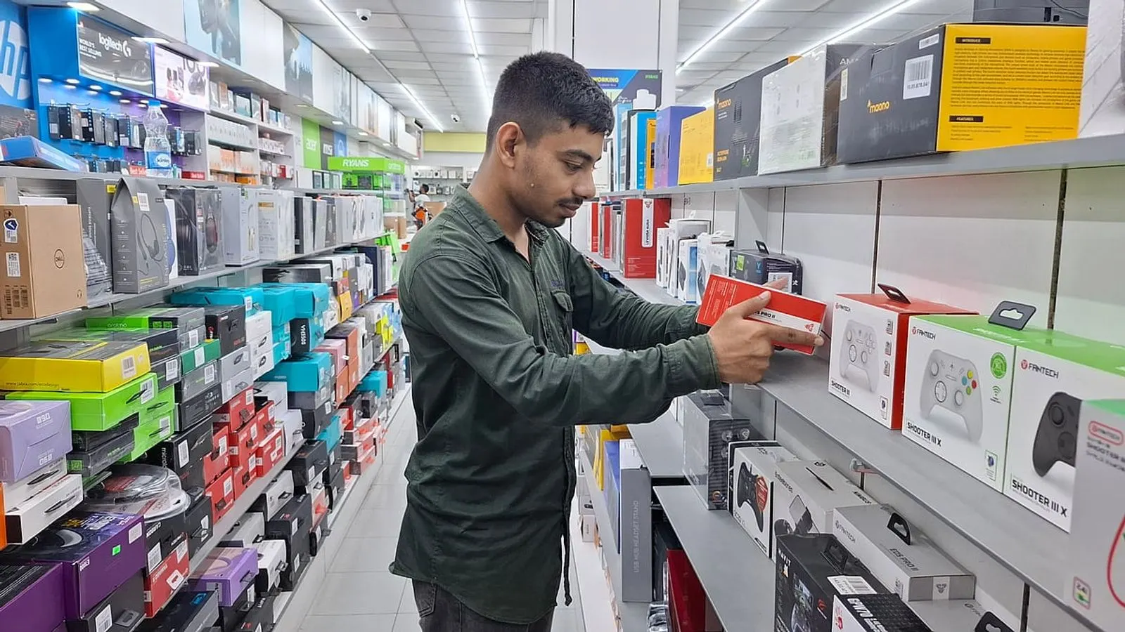 Computer Hardware Prices Remain Steady in Dhaka Markets This Week