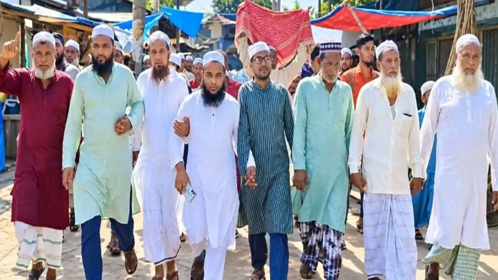 Towhidi Janata Protests Proposed Kushiyara River Boat Race