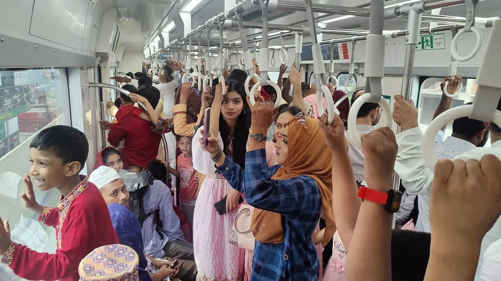 Dhaka Metrorail Passenger Numbers Surge Amid Financial Loan Challenges