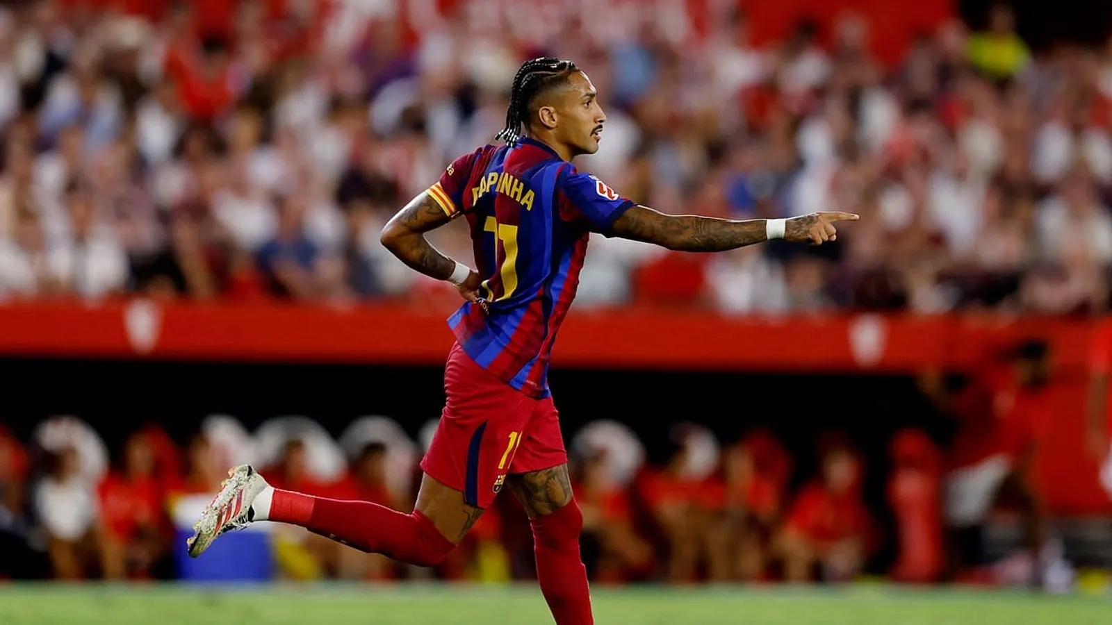 Barcelona Defeats Sevilla 3-1 as Raphinha Scores Hat-Trick